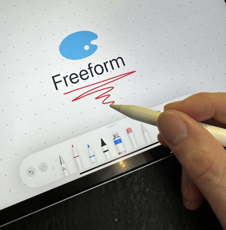 Freeform Apple's collaborative whiteboard app iPadOS 17 Guide